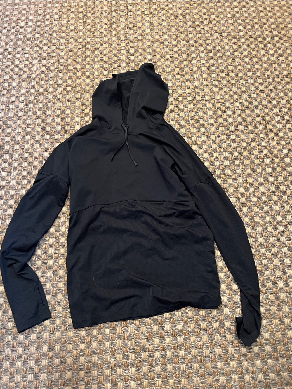 Fabletics med Black Hooded Pullover